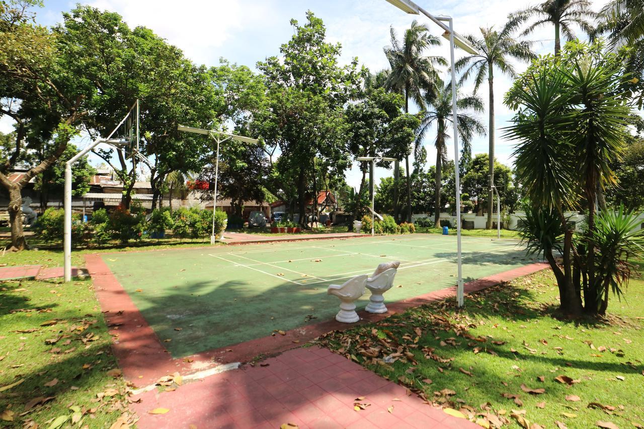 Villa Sri Manganti Джакарта Екстериор снимка